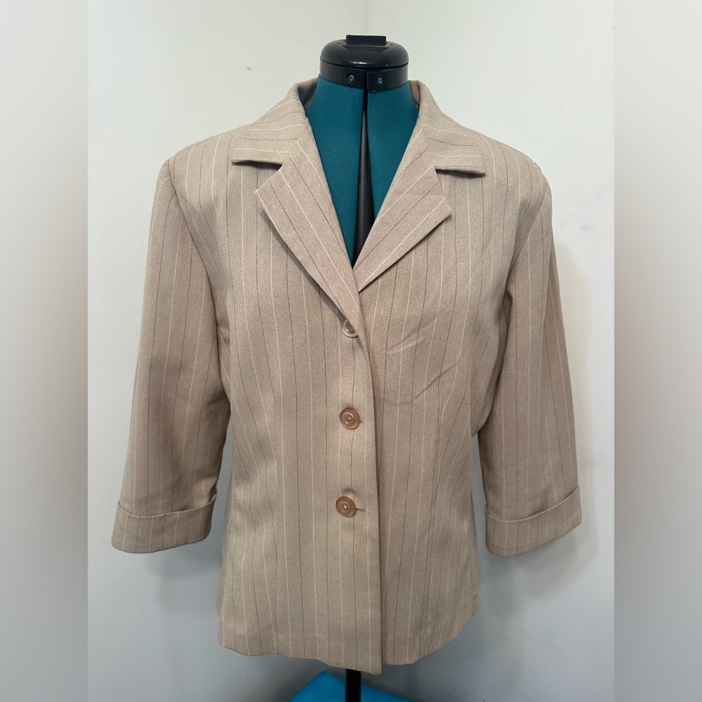 BGB Women’s Beige Striped Unlined Blazer Jacket Size 12.